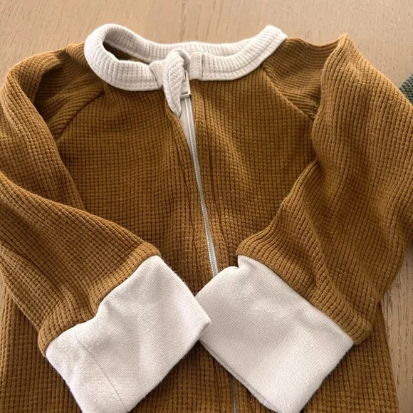 Goumi thermal pjs 12-18 months bundle - Picture 4 of 6